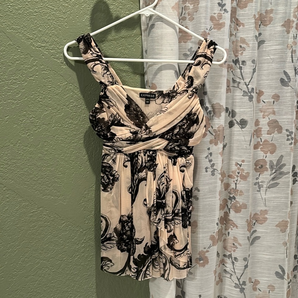 Express xs top